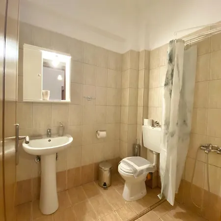 Delia Guest house *