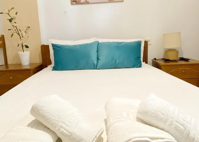 Delia Guest house 3*